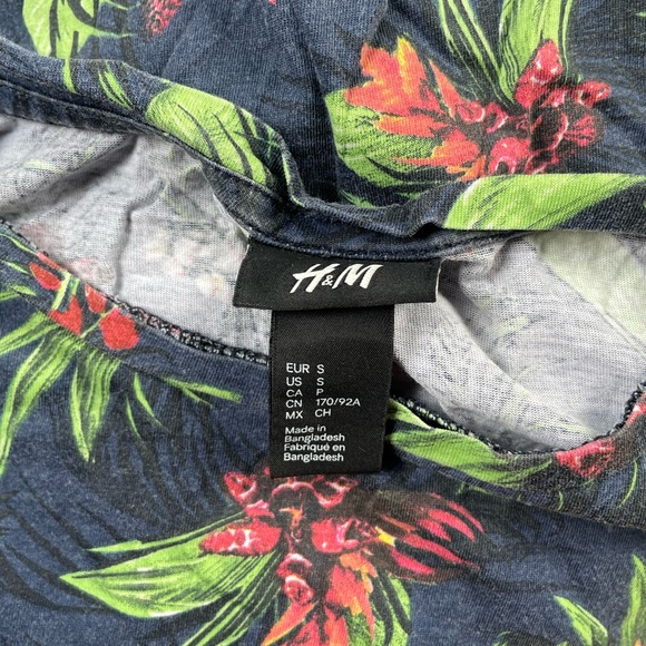 Plant Patterend Tee Shirt - Picture 4 of 4